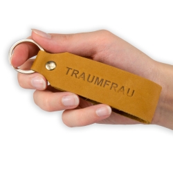 Schlüsselanhänger "Samui" - Prägung "Traumfrau", braunes Echtleder - Handarbeit - Fair-Trade - Tumatsch