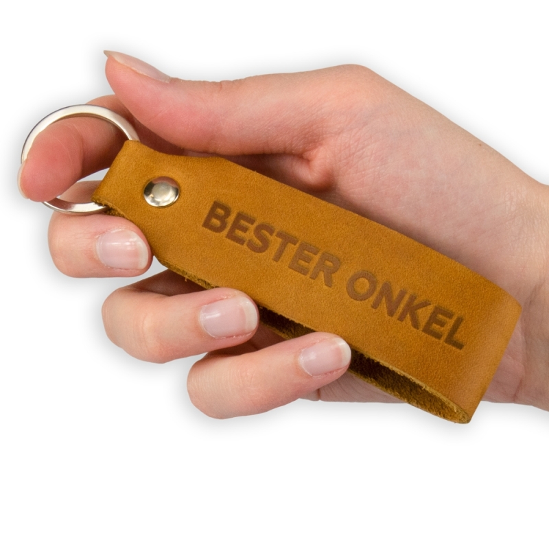 Schlüsselanhänger "Samui" - Prägung "Bester Onkel", braunes Echtleder - Handarbeit - Fair-Trade - Tumatsch