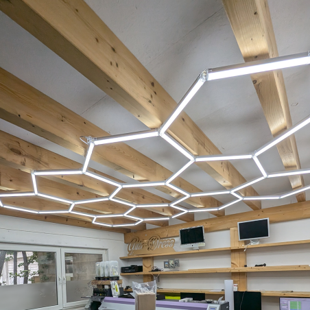 LED Hexagon Decken-Beleuchtung in Waben-Optik in 485 x 245cm für Werkstatt, Garagen & Einzelhandel